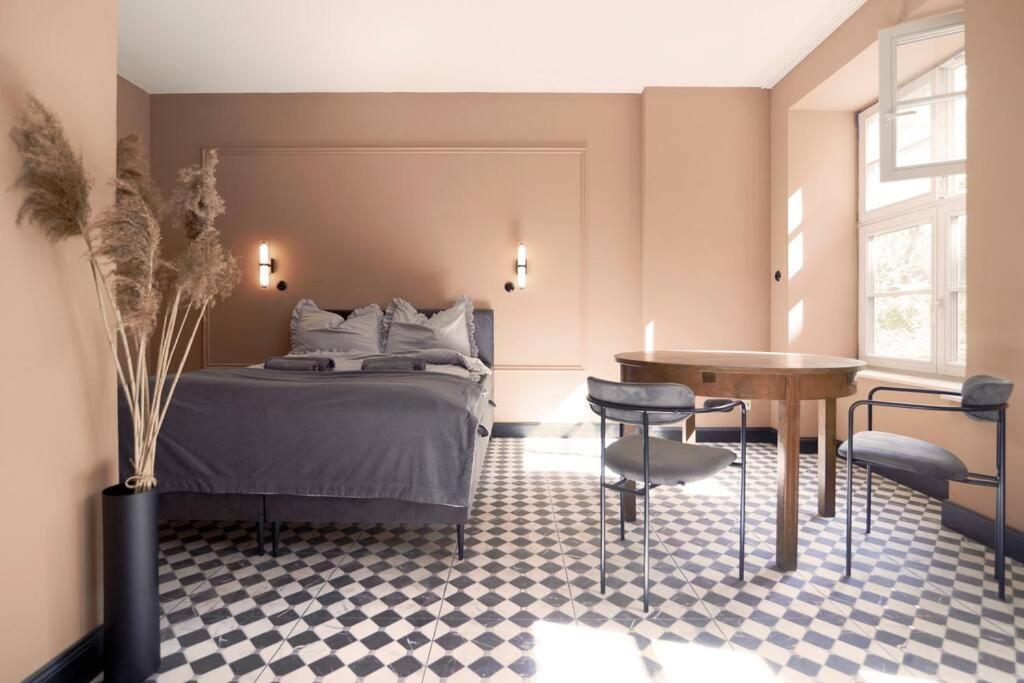 Elegant Apartment In The City Center Wroclaw Ngoại thất bức ảnh
