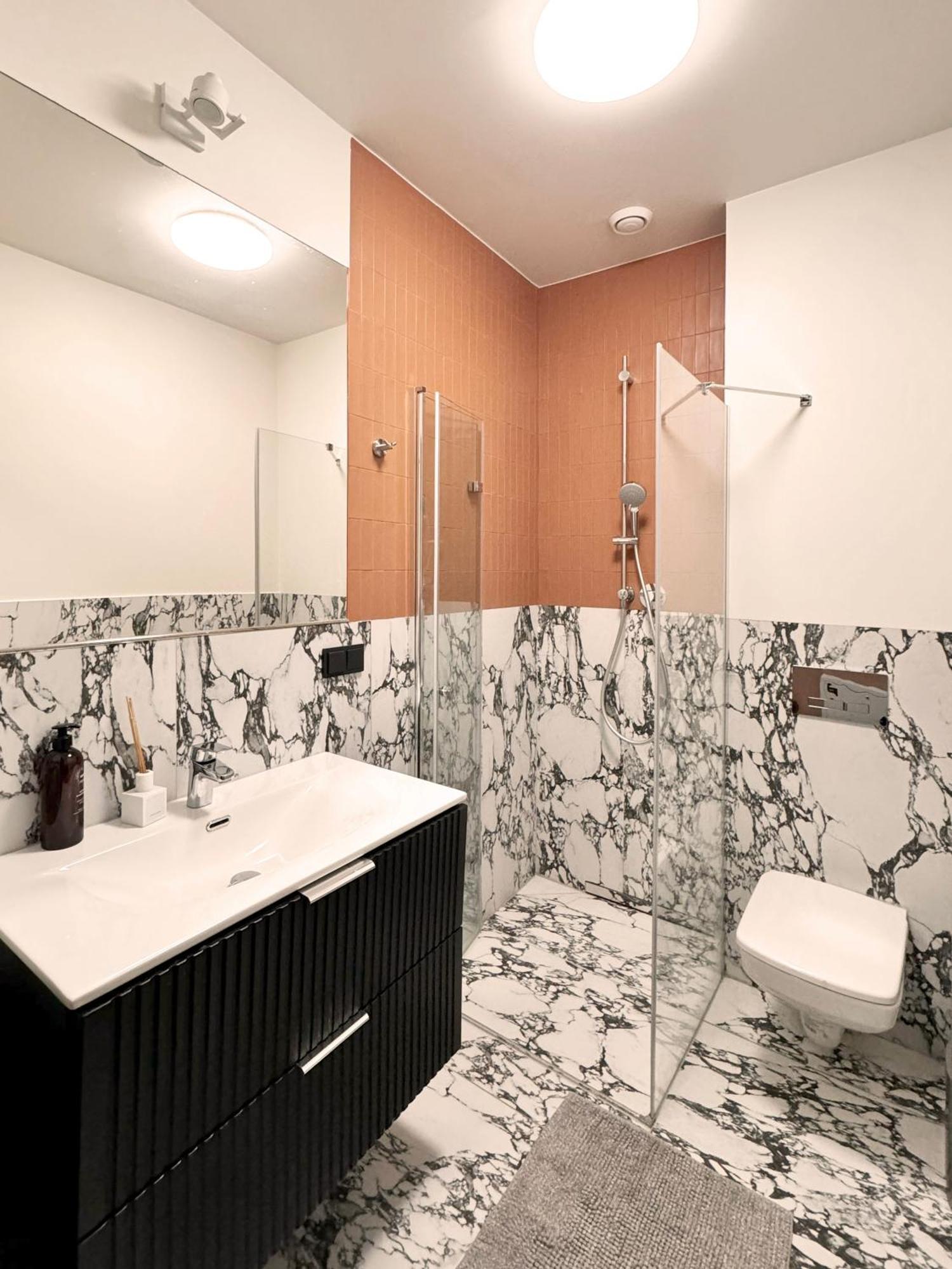 Elegant Apartment In The City Center Wroclaw Ngoại thất bức ảnh