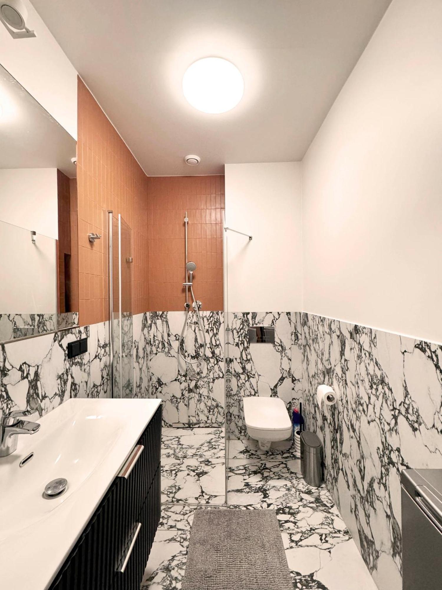 Elegant Apartment In The City Center Wroclaw Ngoại thất bức ảnh